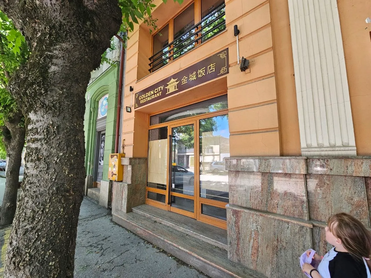 3 отеля в центре Суботицы продажа 7