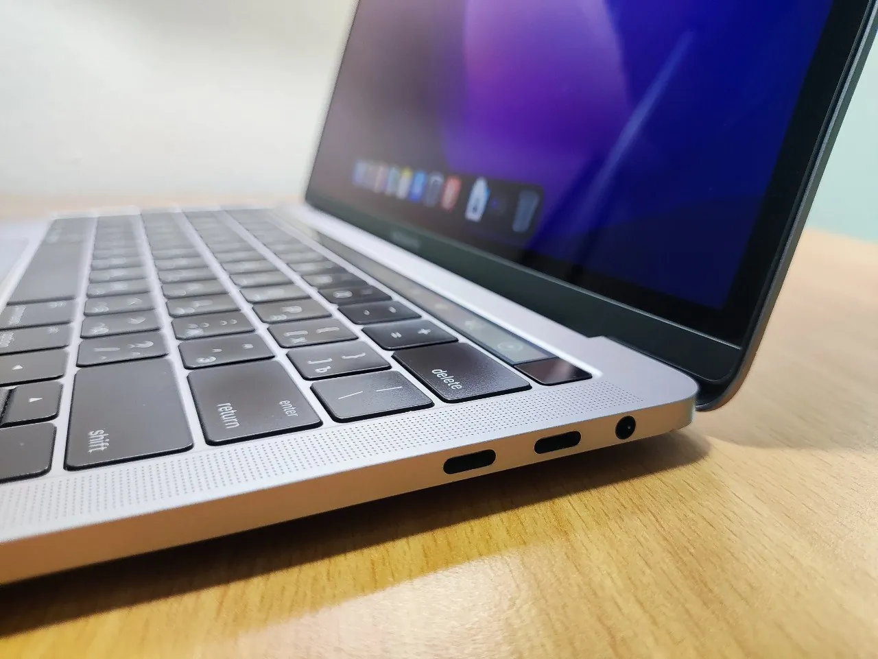MacBook Pro 13 2016 i7 16GB 1TB SSD 4