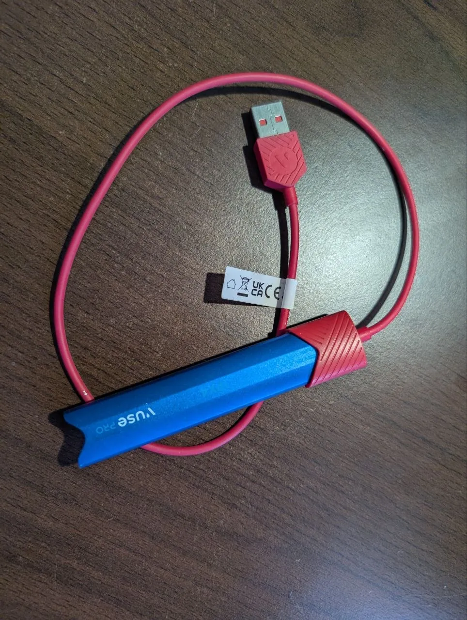 Аудиопереходник USB и вейп Vuse pro 2