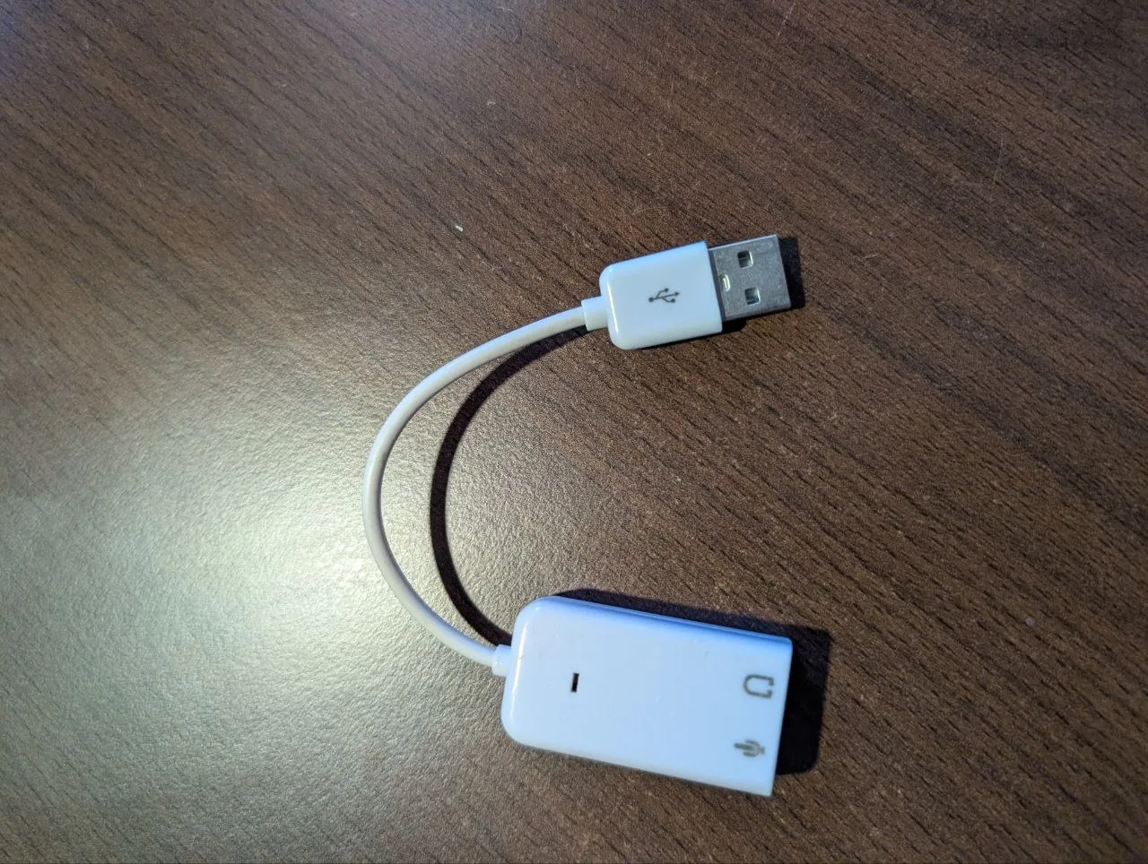 Аудиопереходник USB и вейп Vuse pro 1