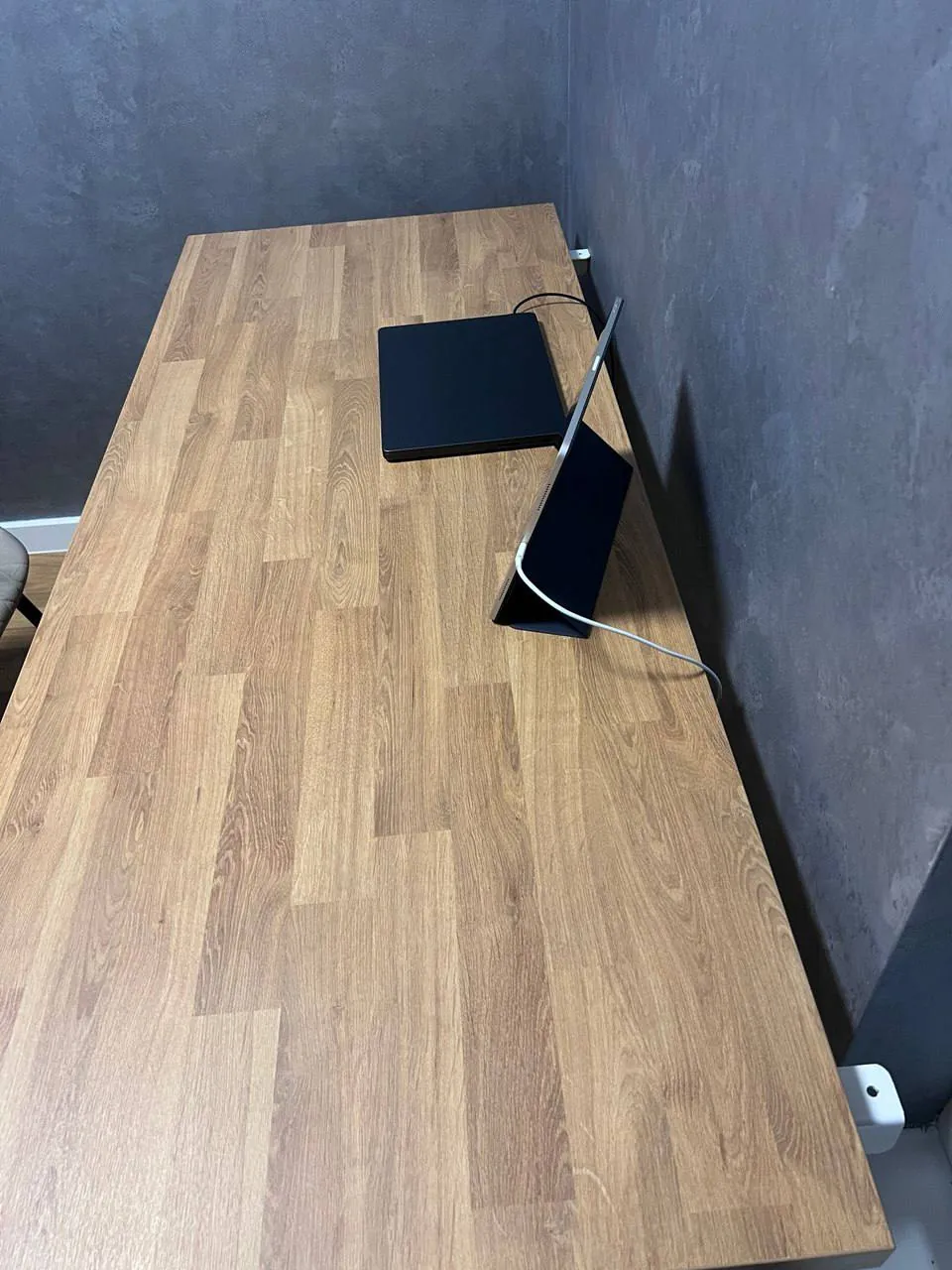 Рабочий стол IKEA 160 см, компоненты 2