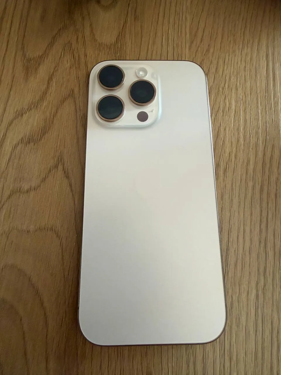 iPhone 16 Pro 128GB Desert Titanium, батарея 92%, состояние отличное 1