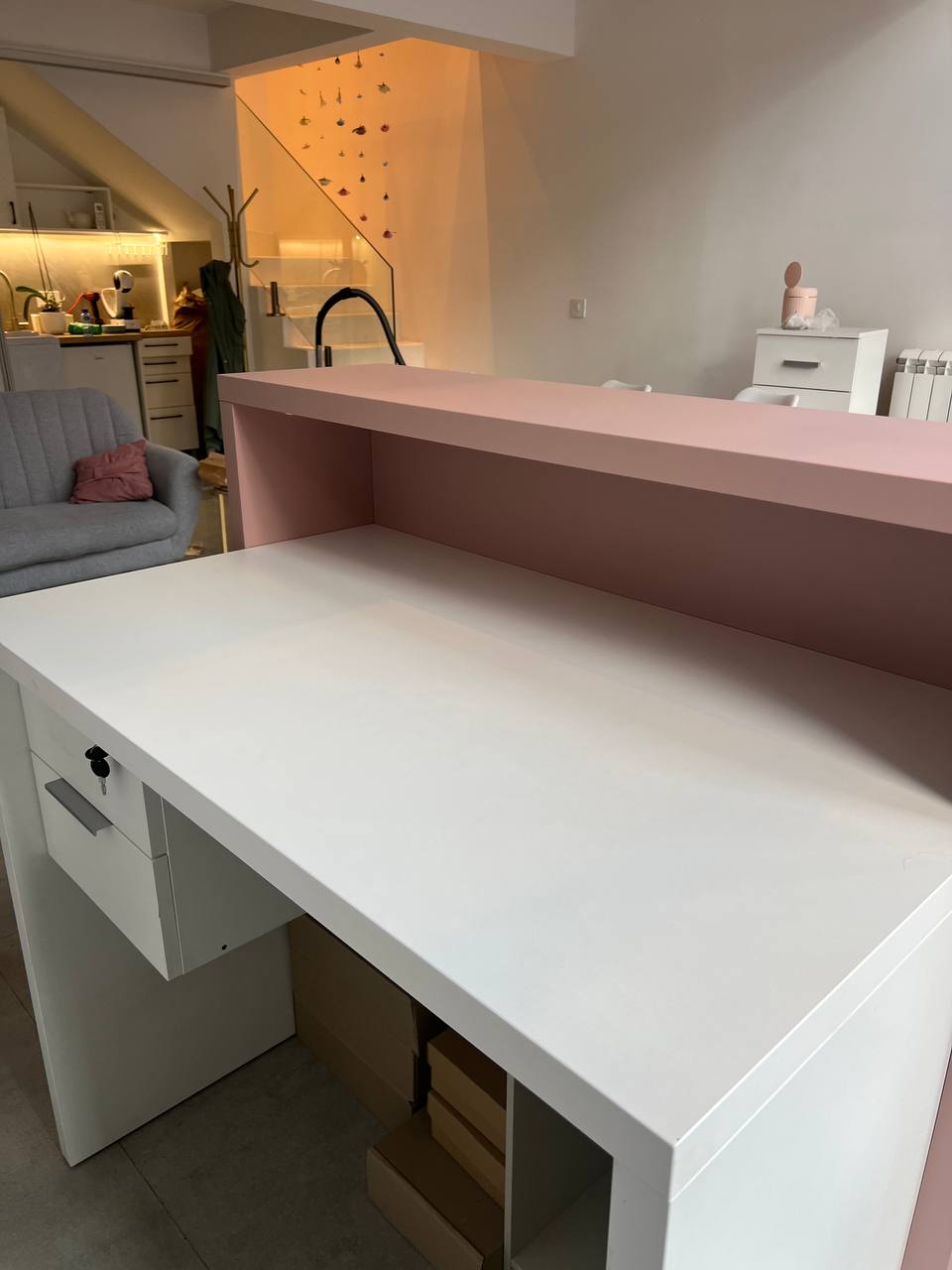 Комплект мебели для салона 4