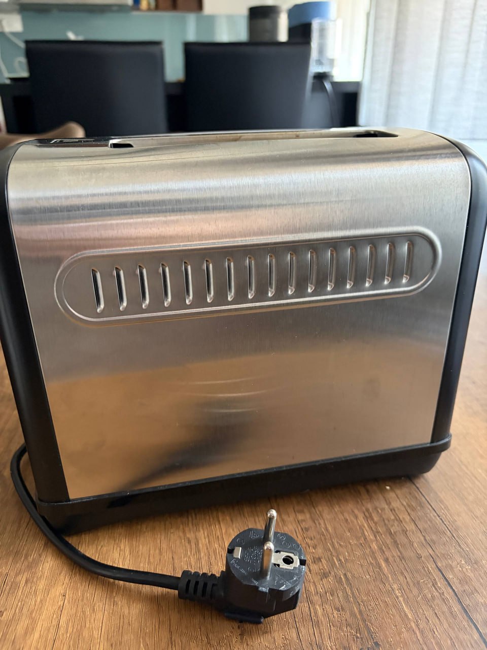 Лампа Philips Hue Go 2