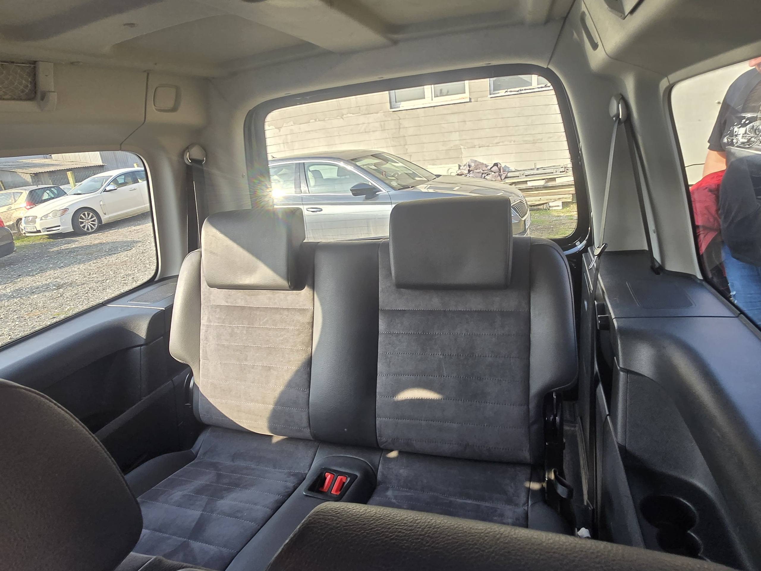 Volkswagen Caddy Maxi 8