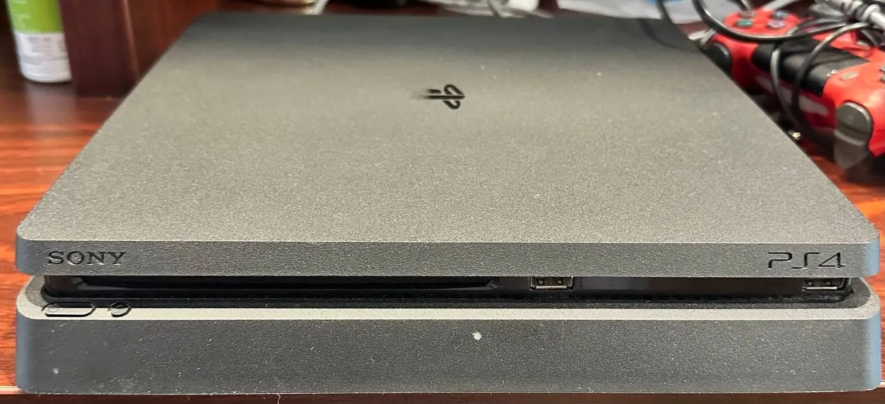 Sony PlayStation 4 Slim 500GB с играми 1