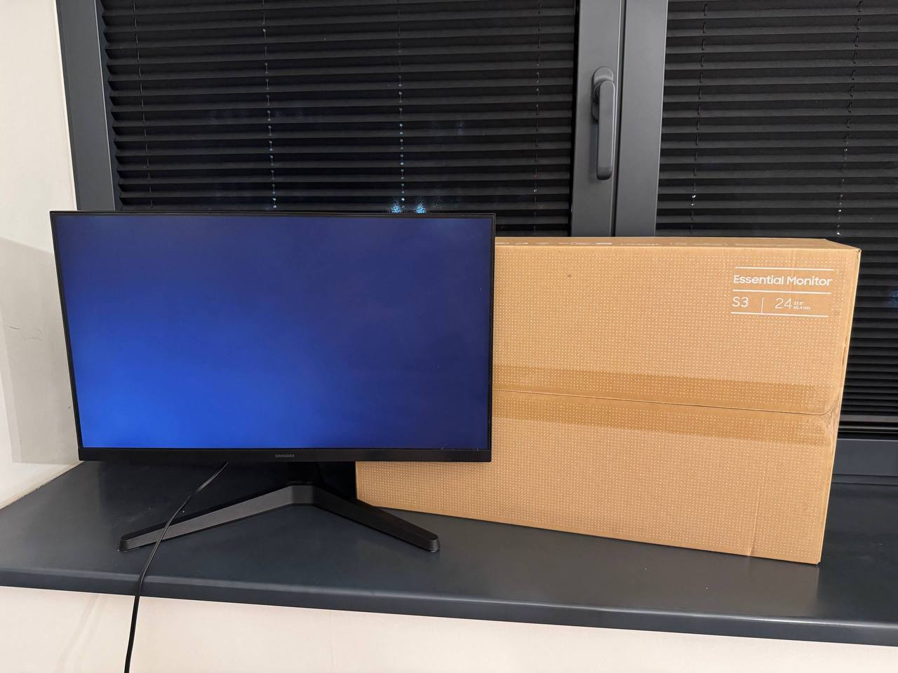 iPhone Air 256GB Gold 3