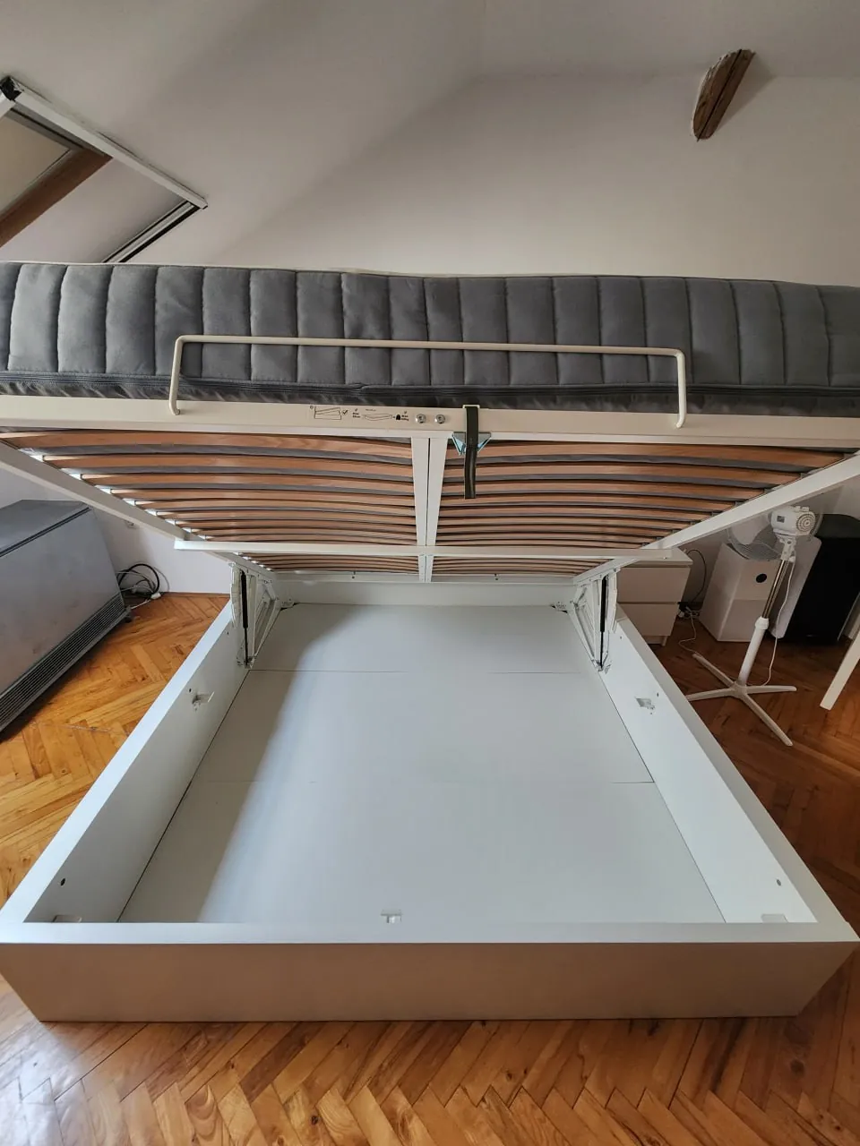 Кровать IKEA MALM 180×200 с подъемным основанием 2