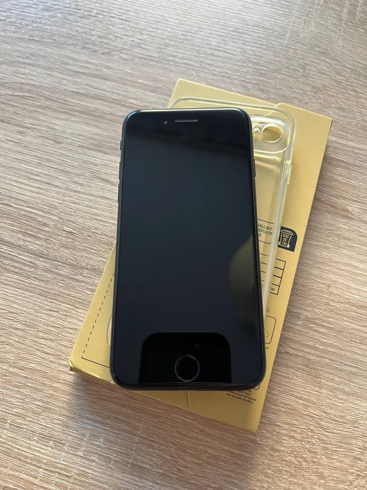 iPhone SE 2 2020 128 ГБ 2