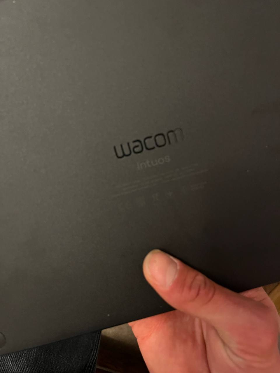 Продаю Wacom Intuos M Bluetooth 2