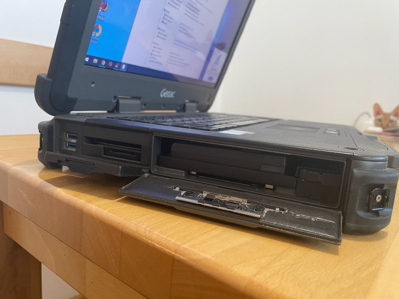 Продаю защищённый ноутбук Getac X500G3 4