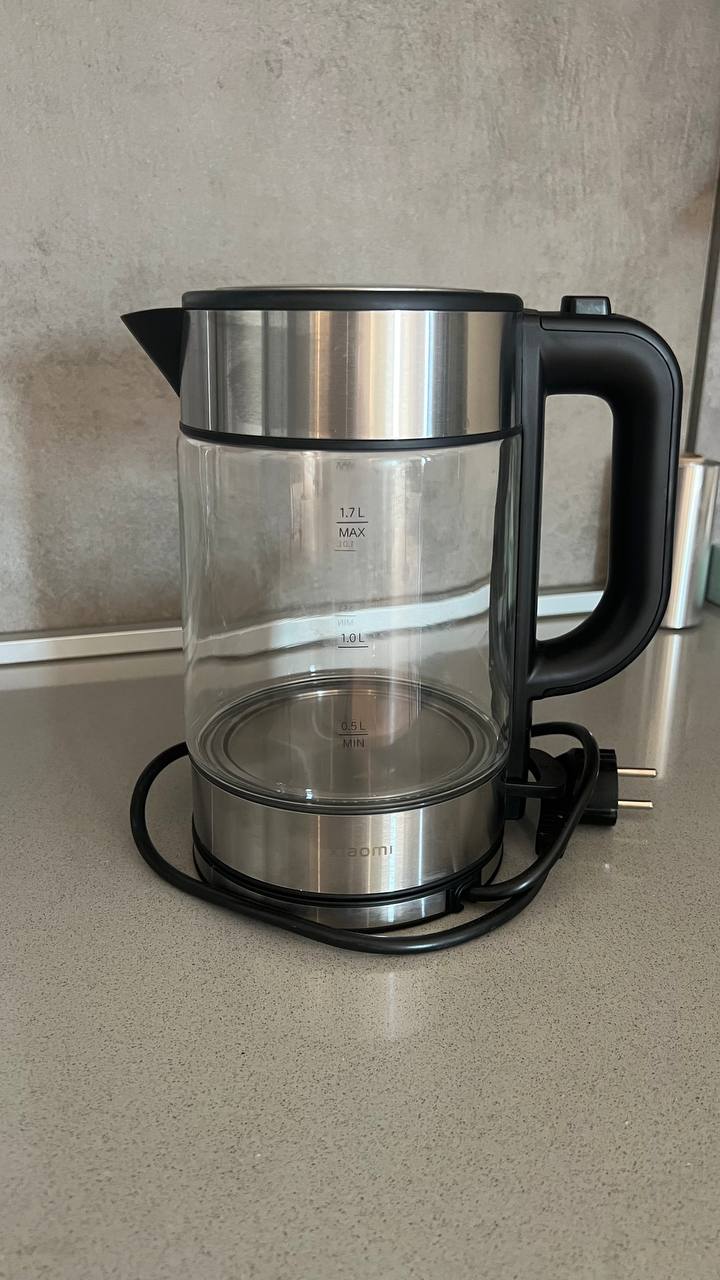 Кресло, зеркало, тумба, чайник 4