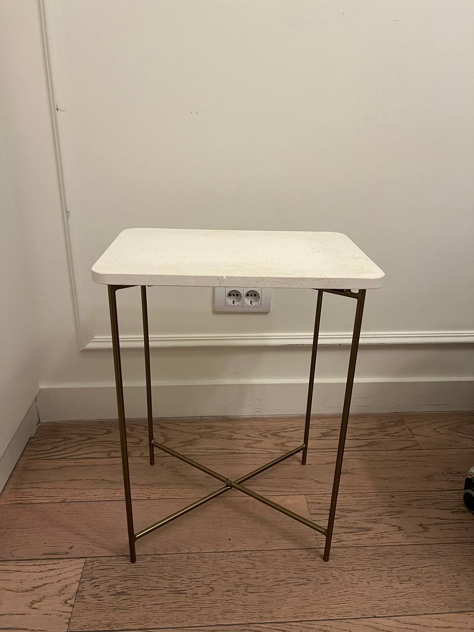 Кресло, зеркало, тумба, чайник 3