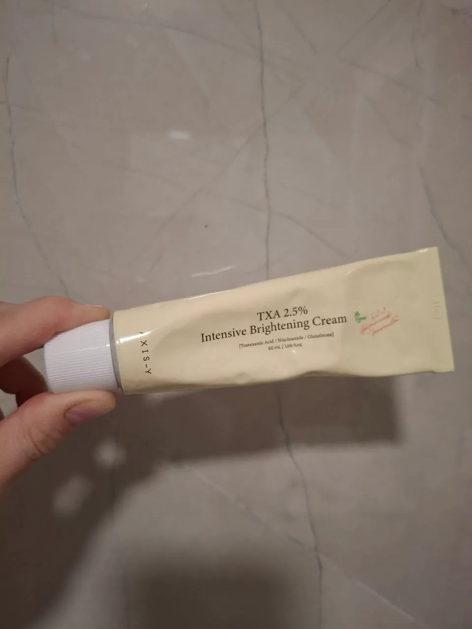 Крем Axis-Y и сыворотка Skin&Lab уход за кожей 1