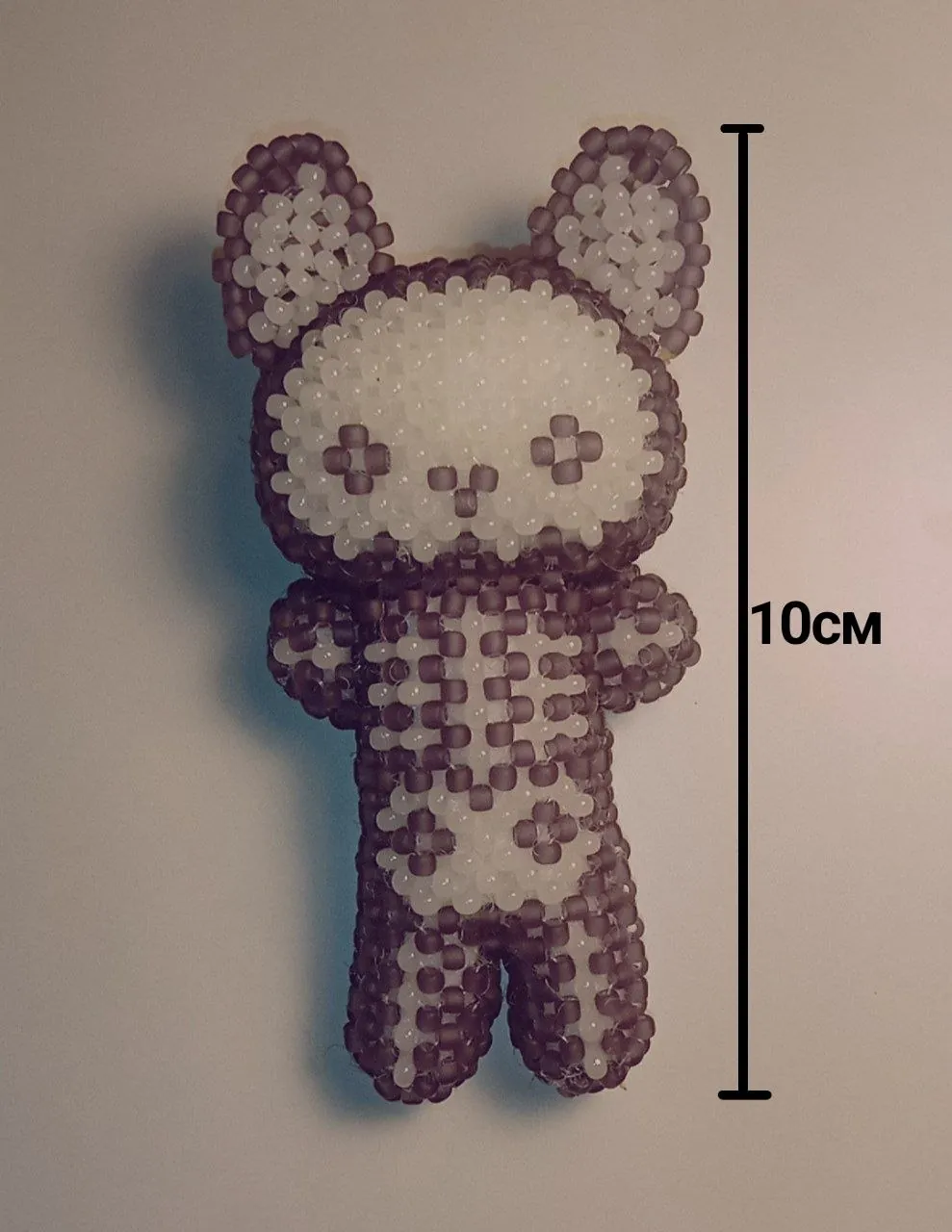 Фигурка кот-скелет из бисера 1
