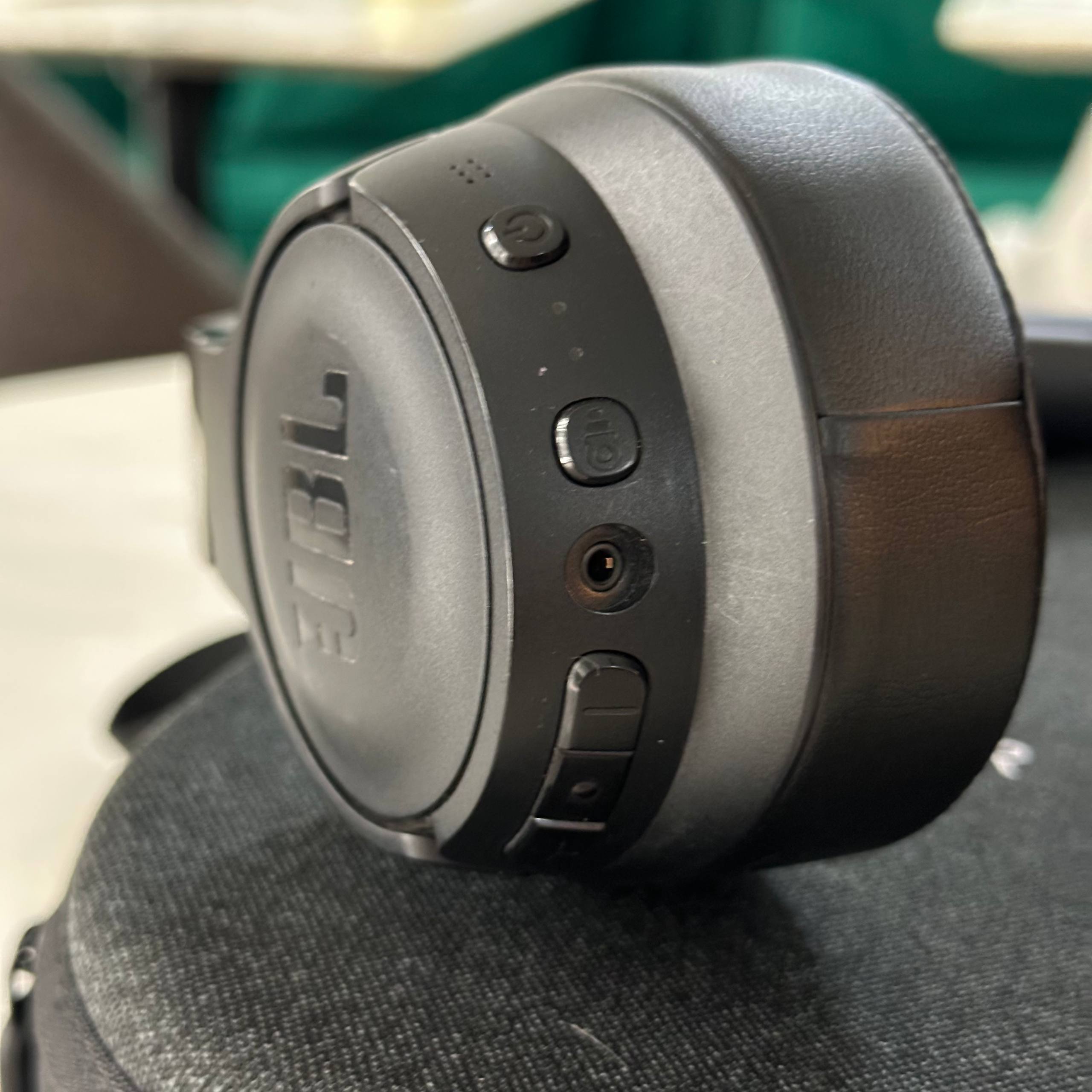 Наушники JBL Tune 770NC 4