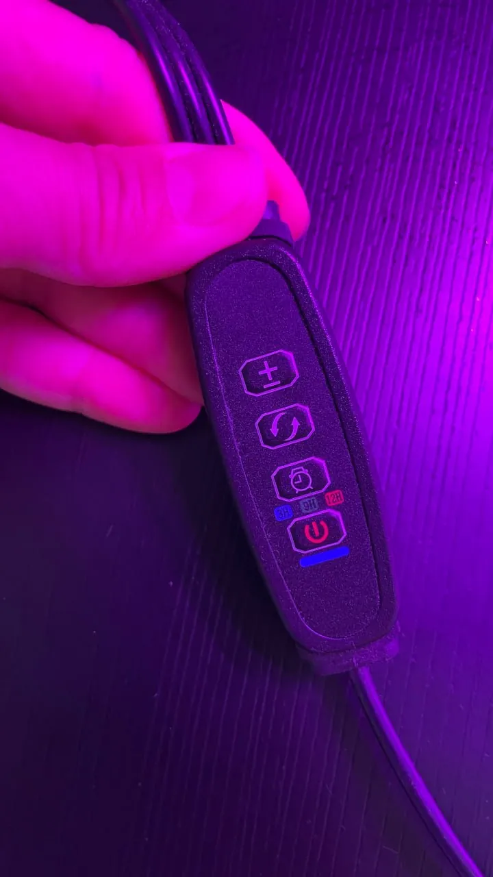 Фитолампа для растений три LED на прищепке 5