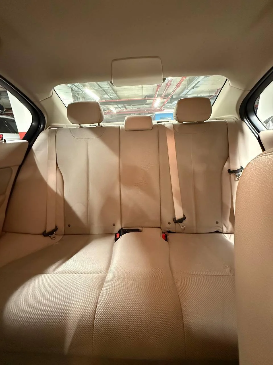 BMW 318 2012 9