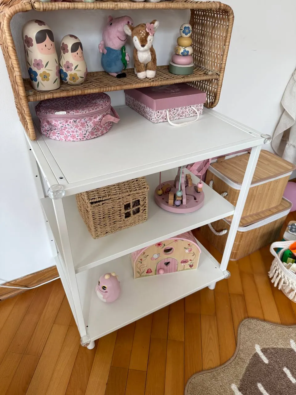 Полка IKEA со съёмными ножками 2