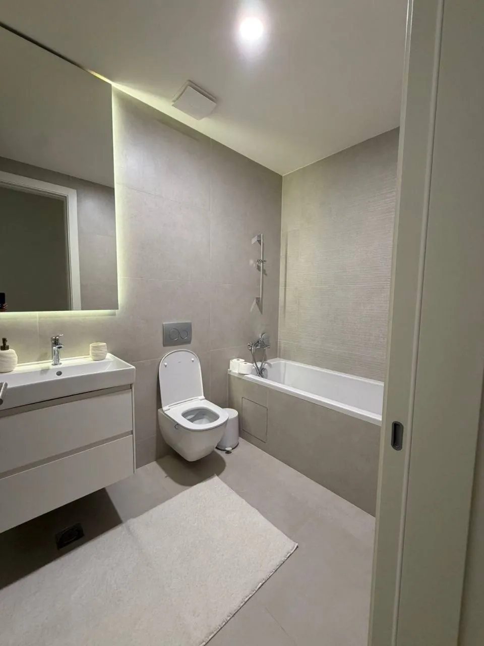 Аренда квартиры 3-комн Soul 64 Нови Белград 80м² 2000 EUR 5