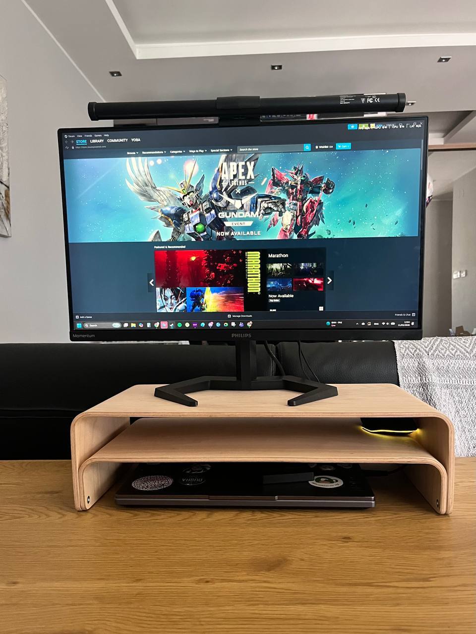 Монитор Philips Momentum 24' 1