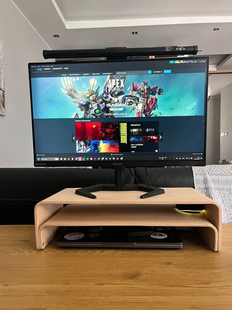 Монитор Philips Momentum 24' 1