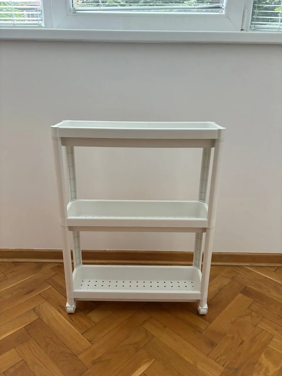 Тележка IKEA Vesken карнизы IKEA Racka 2