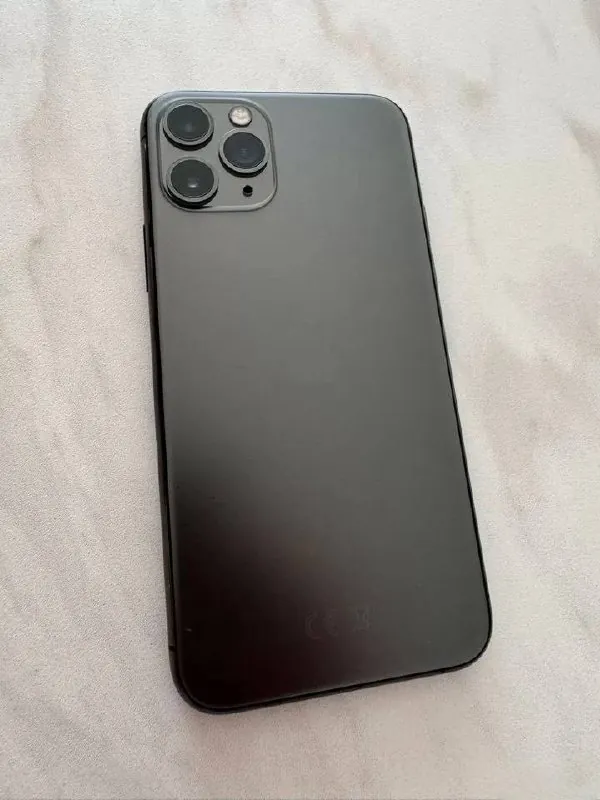 iPhone 11 Pro аккумулятор 100% 2