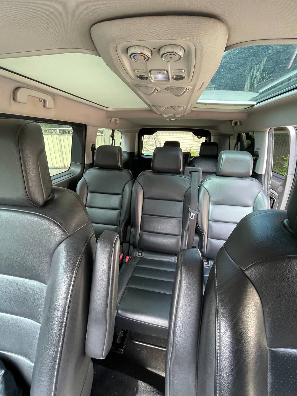 Peugeot Traveller 2018 2