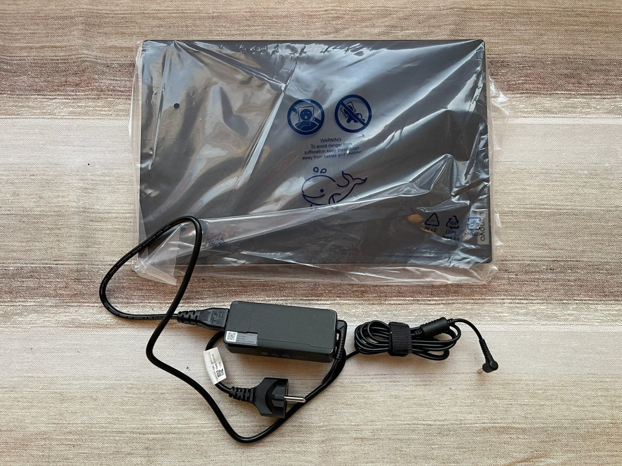 Apple MacBook Air M2 15,3 2023 6