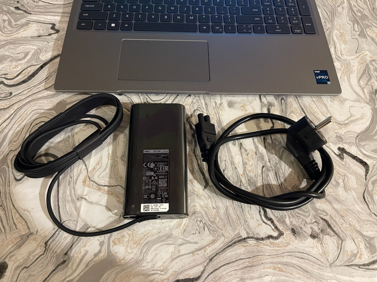 Apple MacBook Air M2 15,3 2023 8