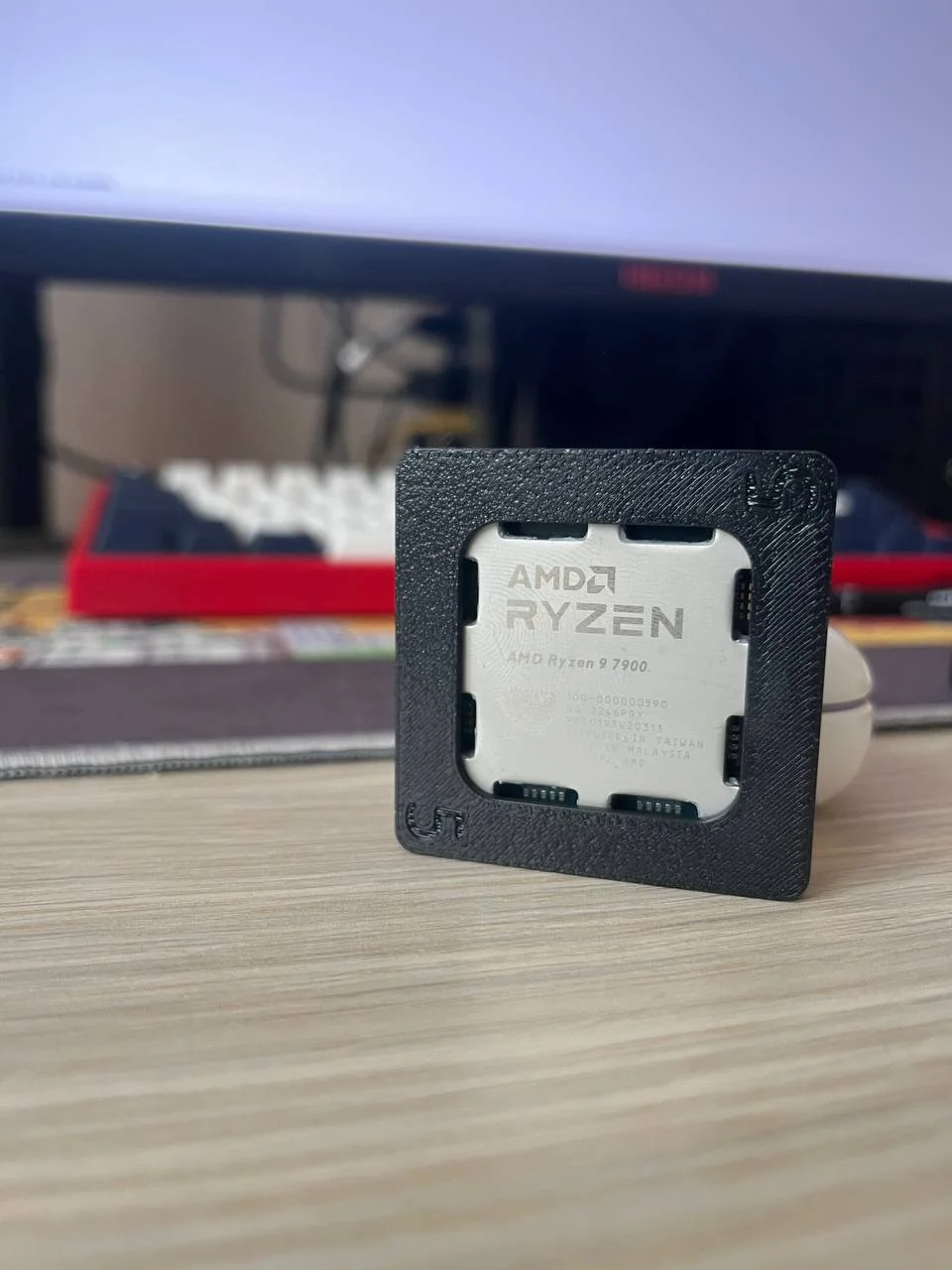 R9 7900 1