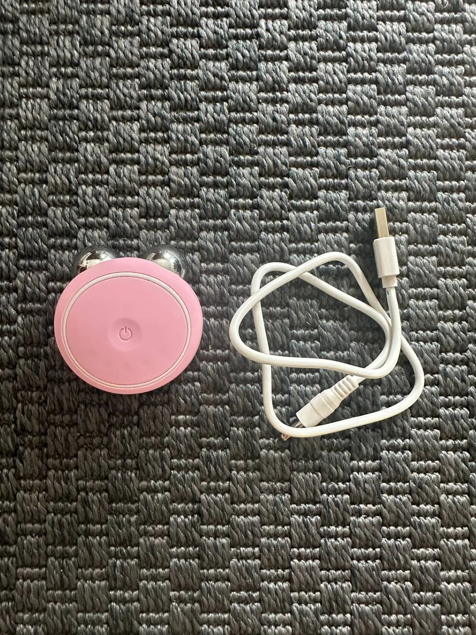 FOREO BEAR mini микротоковый массажер 1