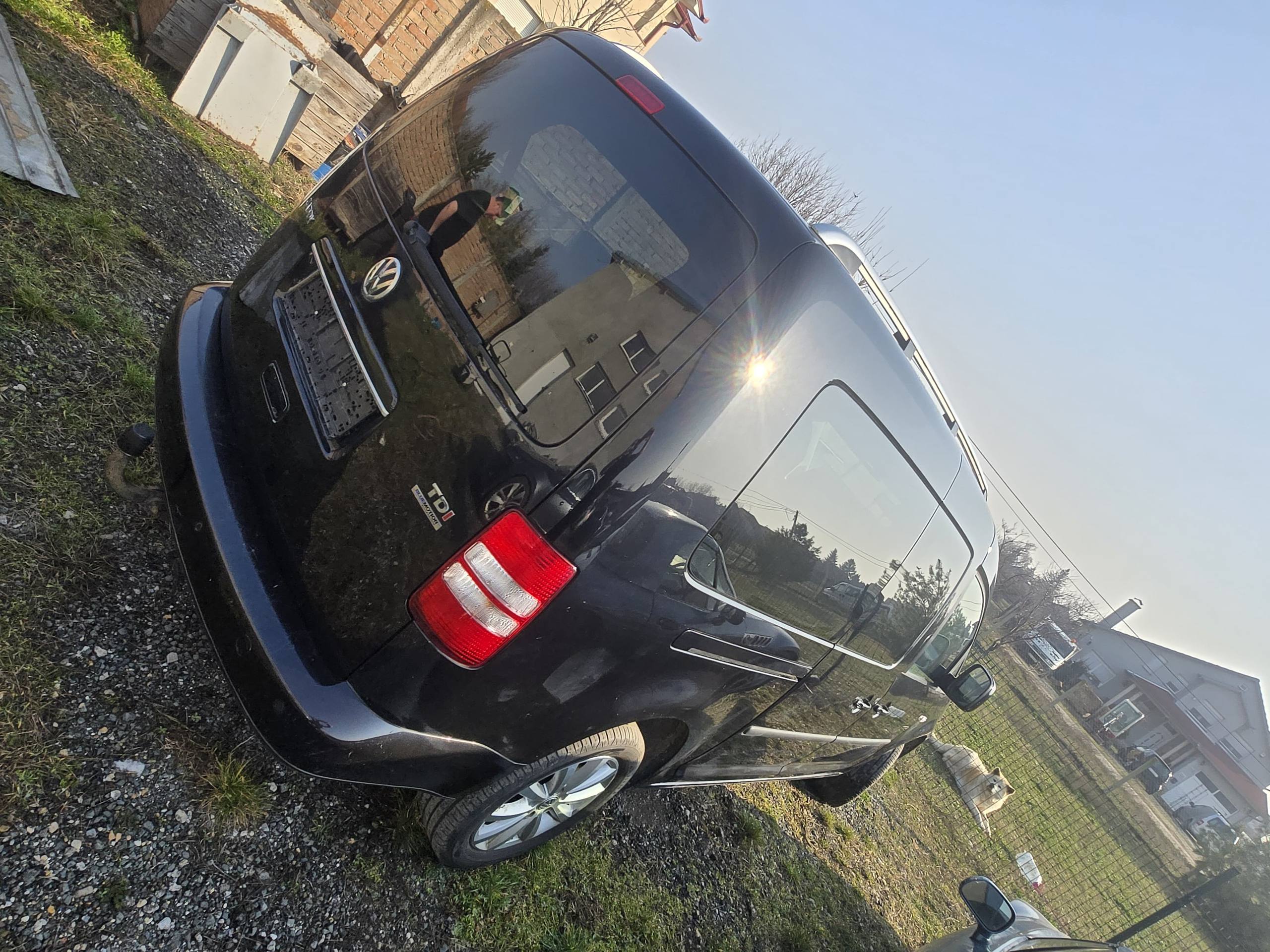 Volkswagen Caddy Maxi 2