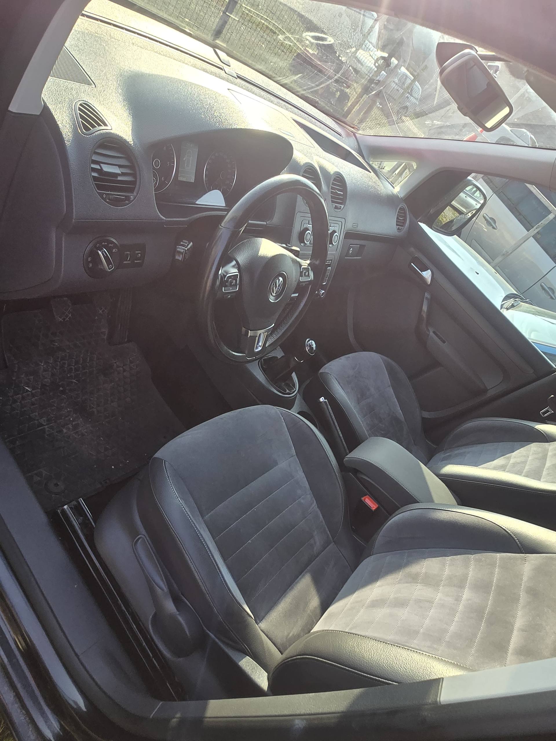 Volkswagen Caddy Maxi 6