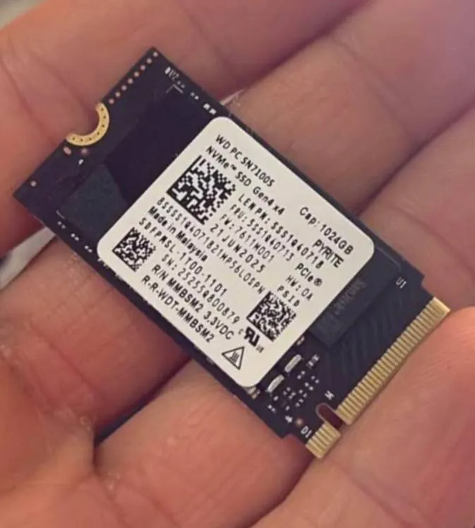 SSD NVMe WD 1 ТБ 1