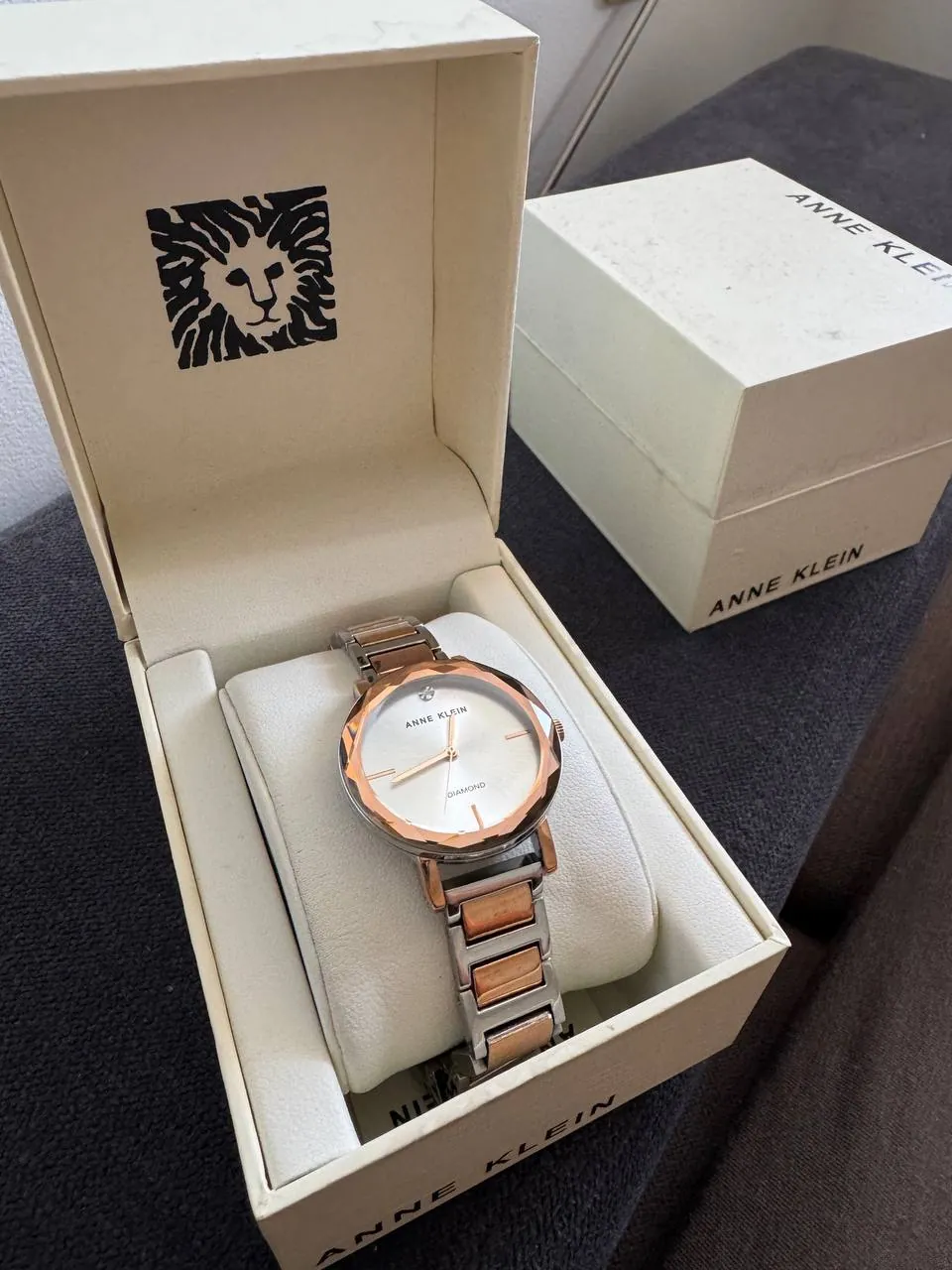 Фрезер для маникюра и часы Anne Klein 2