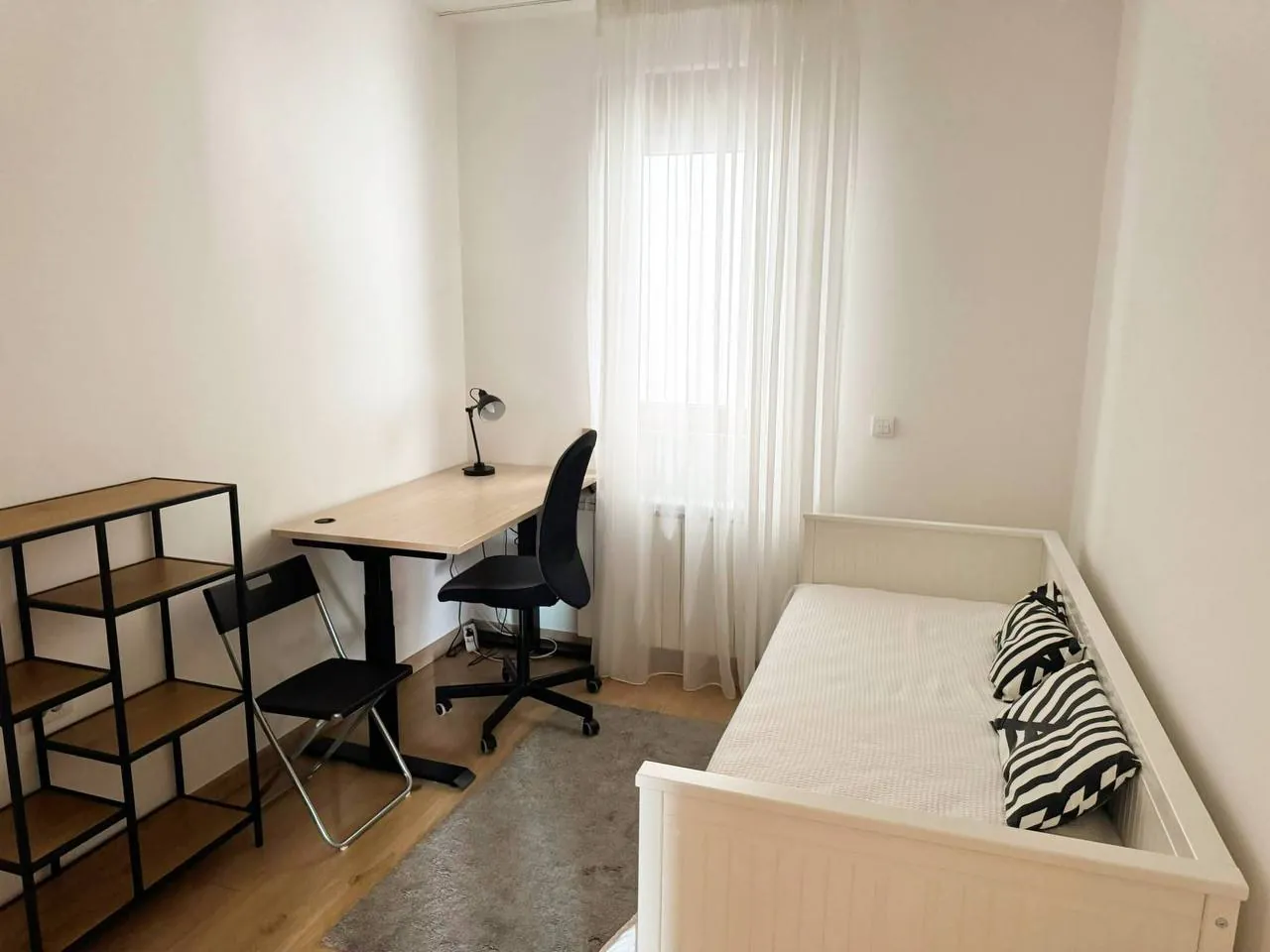 Аренда 3-комнатной квартиры Врачар 68м² новый дом 4