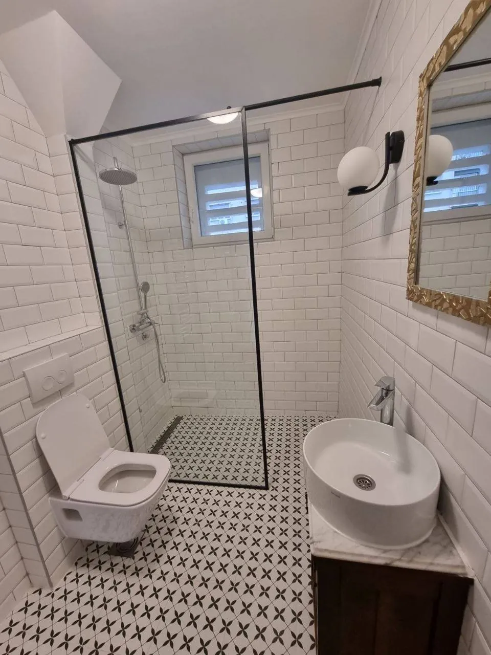 Аренда 2-комнатной квартиры Врачар Bircaninova 62м² 2