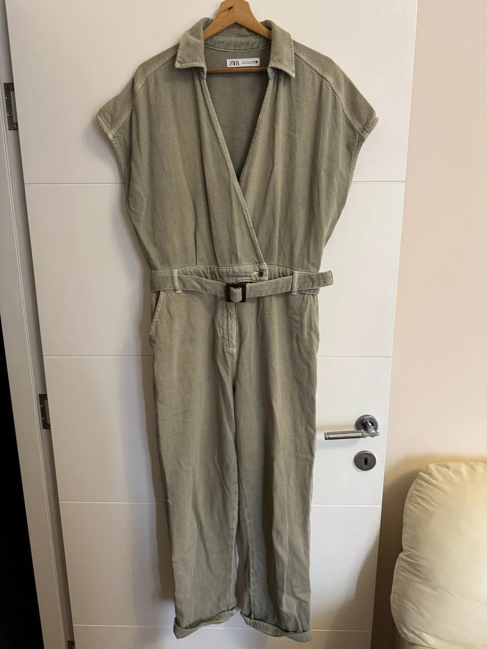 Женская одежда Stradivarius H&M UNIQLO Levi's Нови-Сад 9