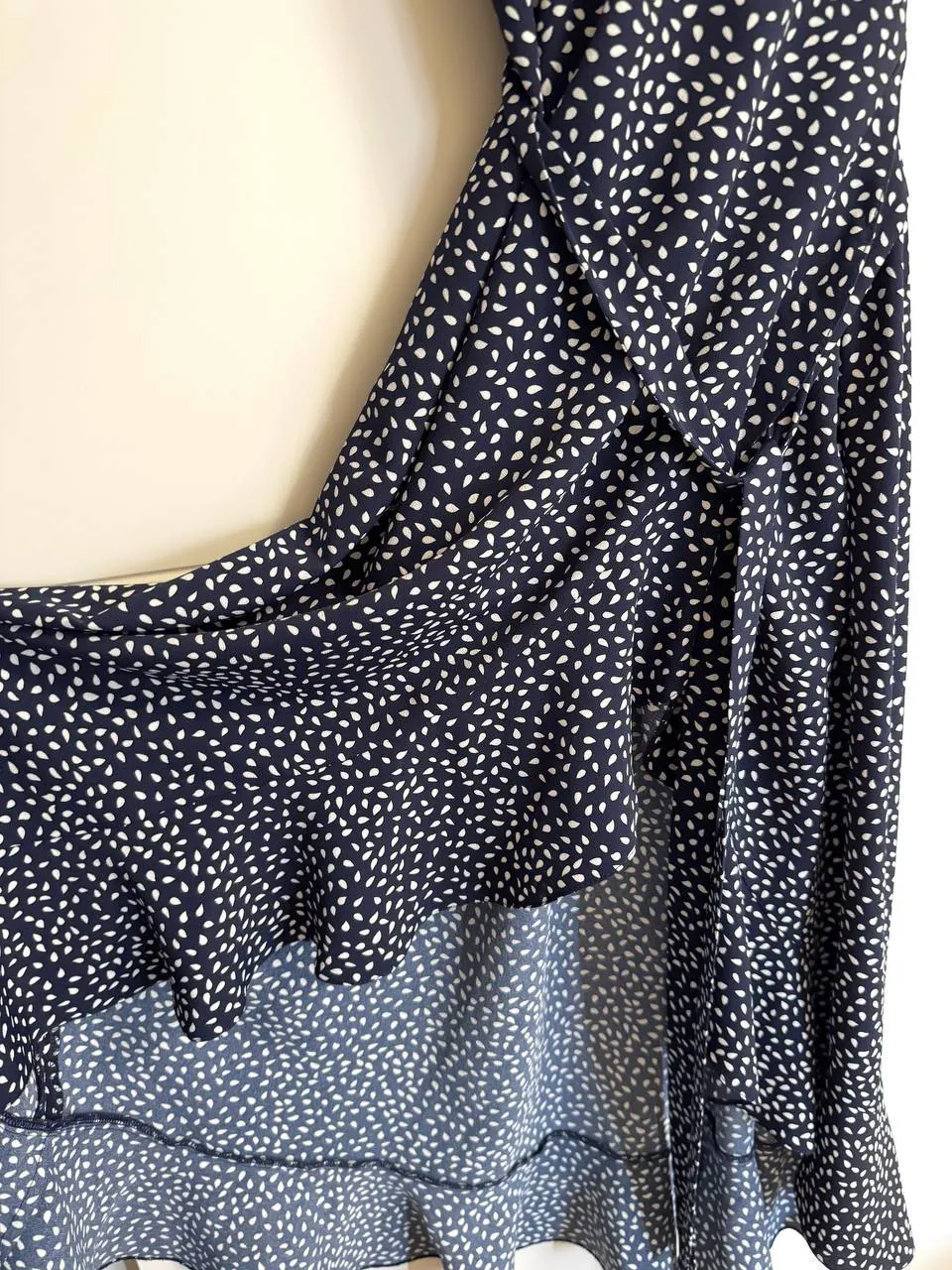 Женская одежда Stradivarius H&M UNIQLO Levi's Нови-Сад 4