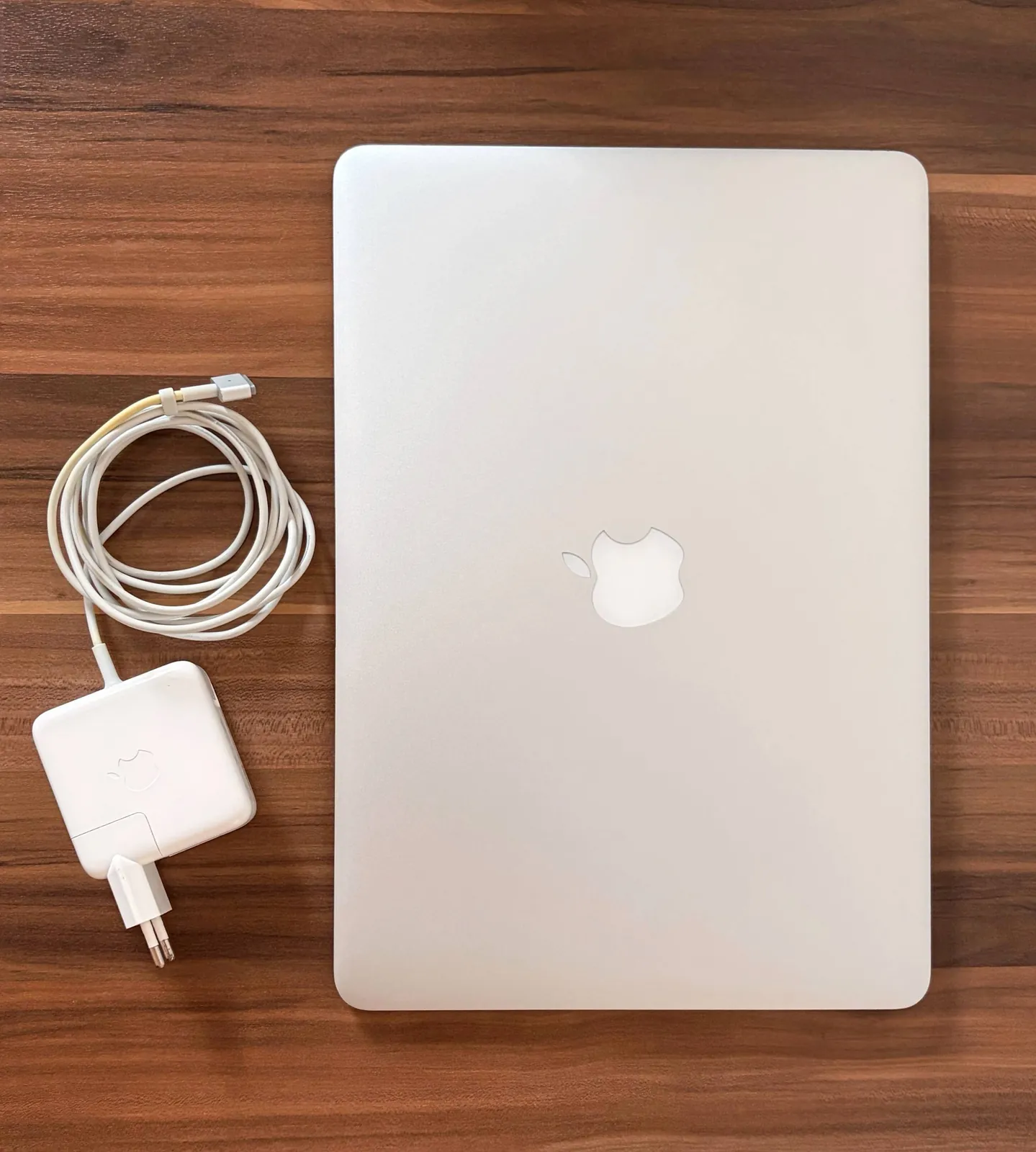MacBook Air 13 2017 Intel i5 8GB 128GB 130 EUR Белград 1