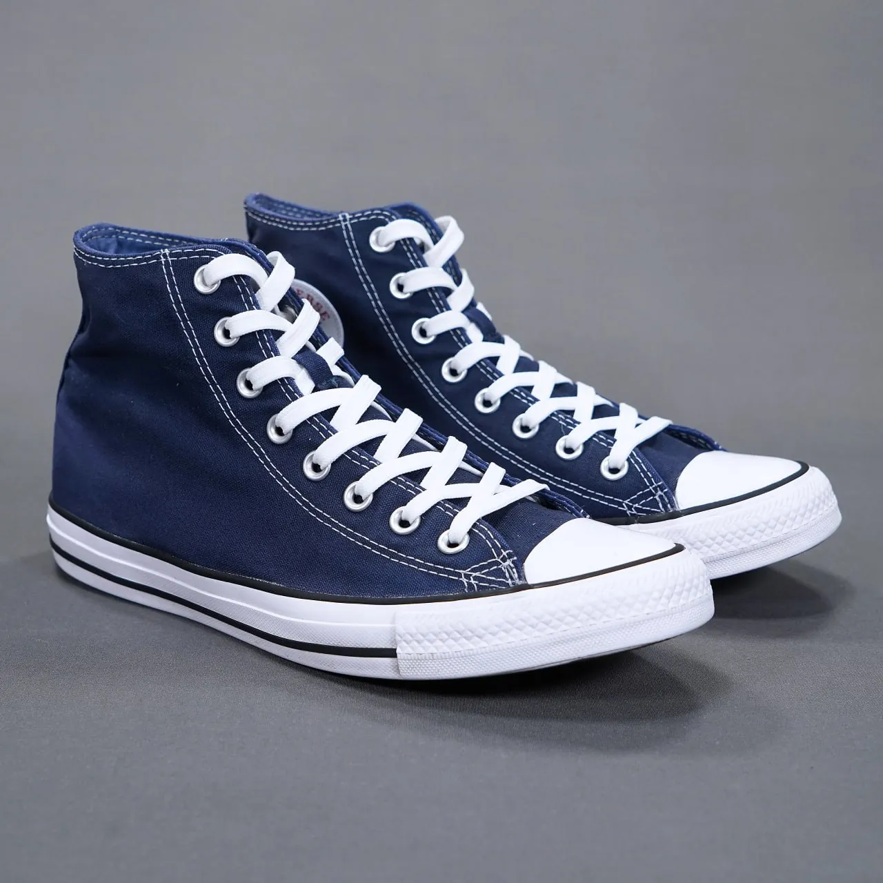 Кеды и одежда мужская Converse Adidas Wrangler Нови-Сад 1