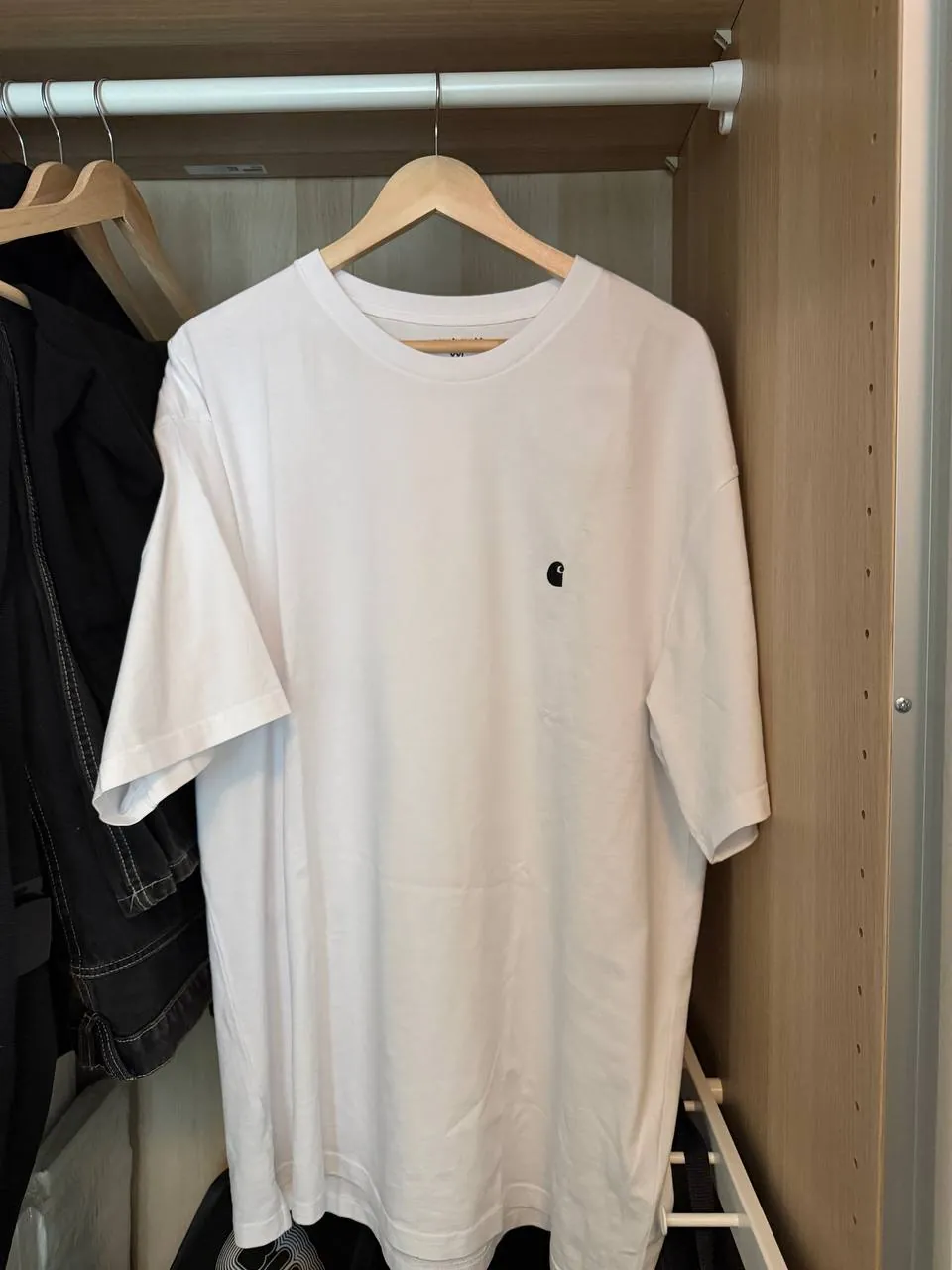 Футболки Carhartt Loose Fit XXL четыре штуки новые 1