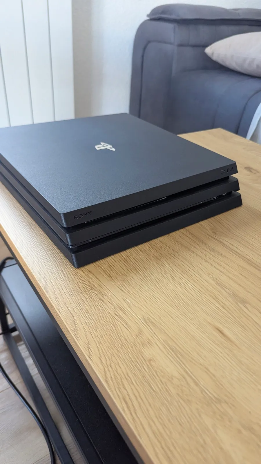 Sony PlayStation 4 Pro 2 джойстика PS Plus 4