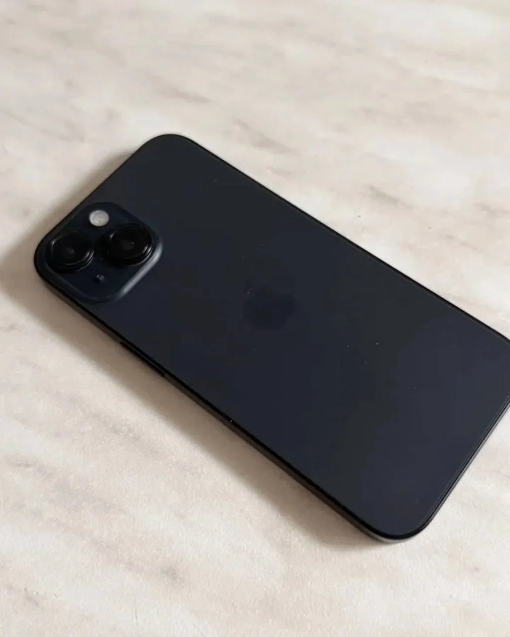 iPhone 15 2