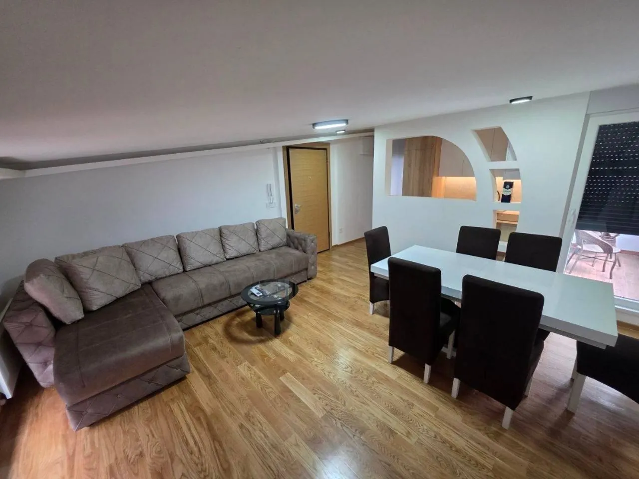 Аренда 3-комн квартиры Врачар 75м² с 1.08 Белград 2