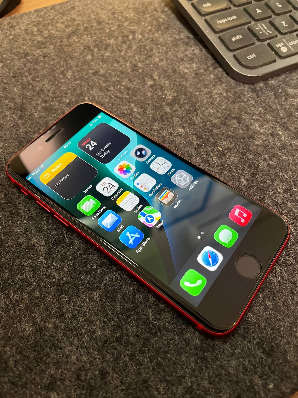 iPhone SE (2020) 64 GB 1