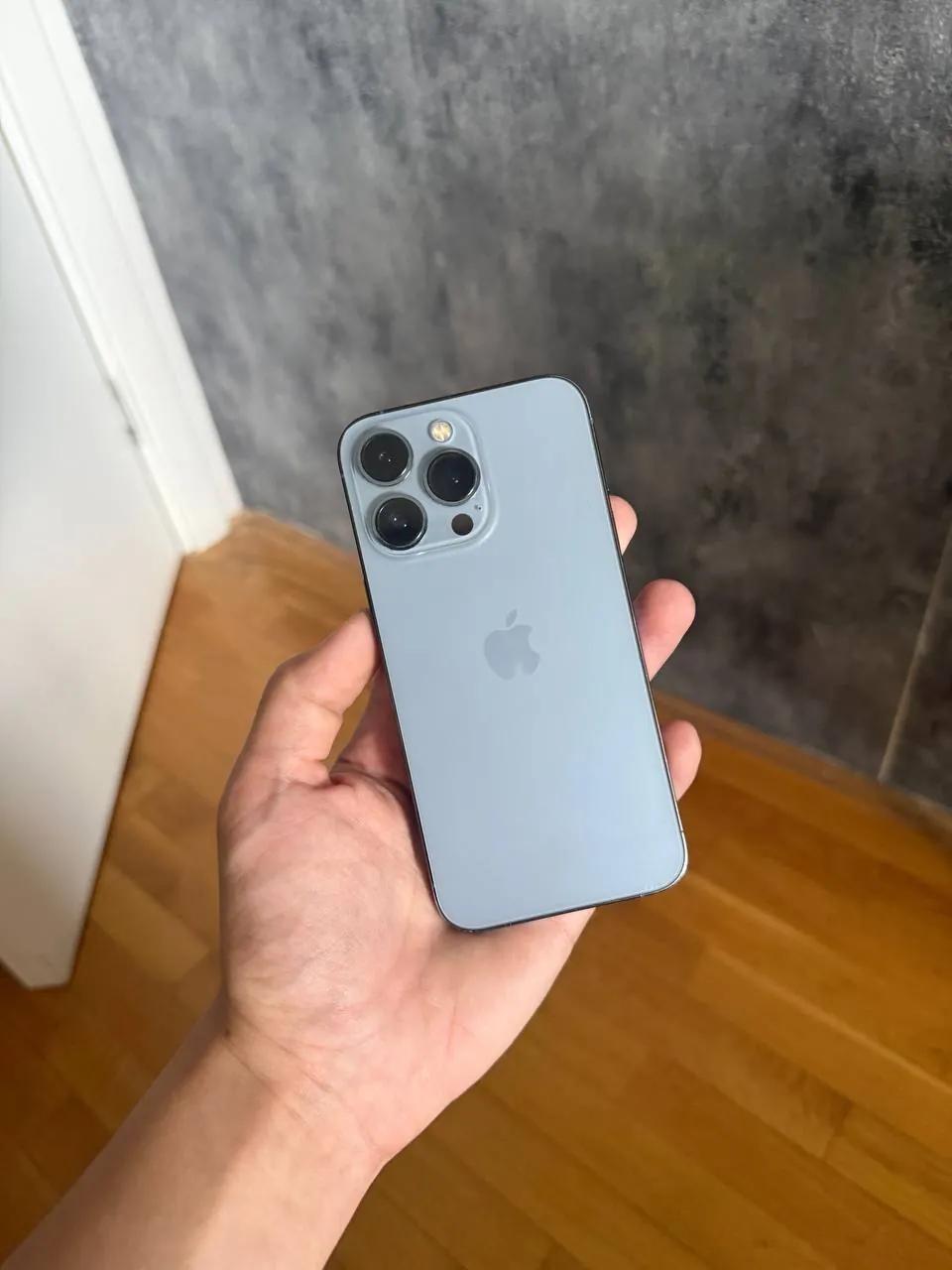 iPhone 13 Pro хорошее состояние 250 EUR 1