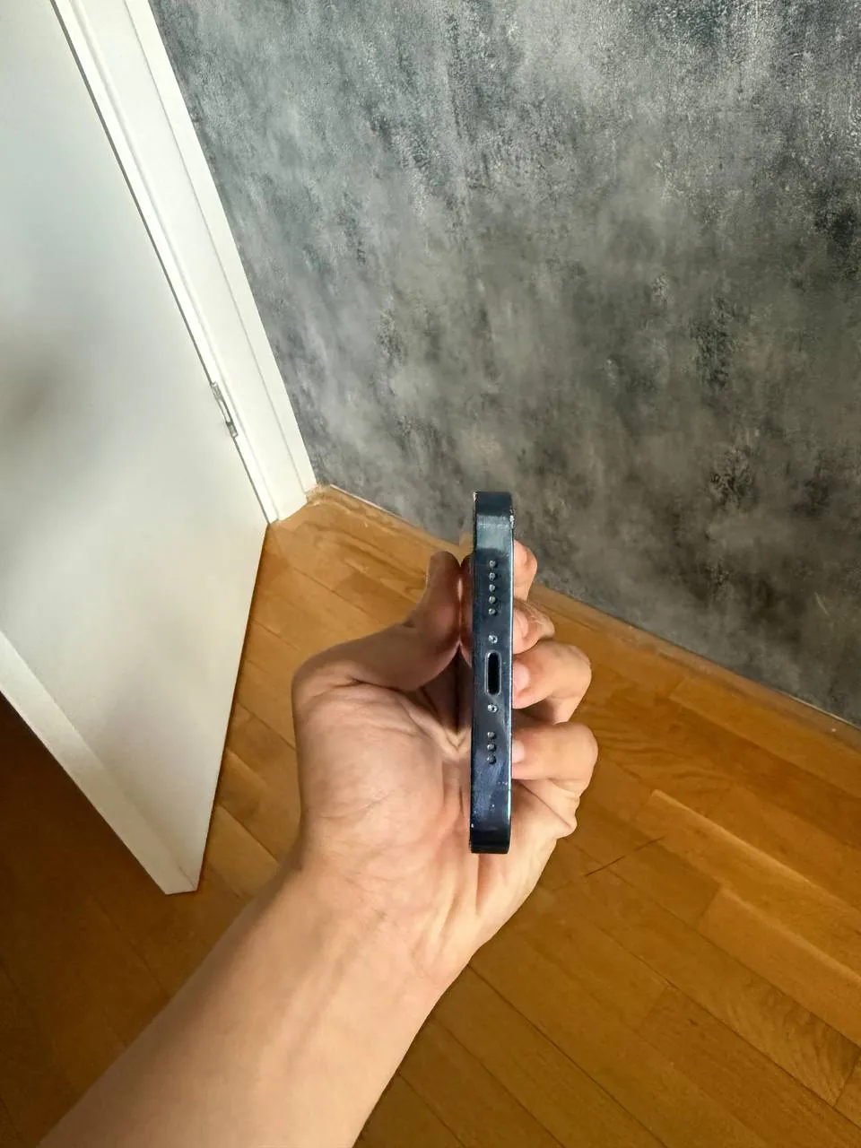iPhone 13 Pro хорошее состояние 250 EUR 5